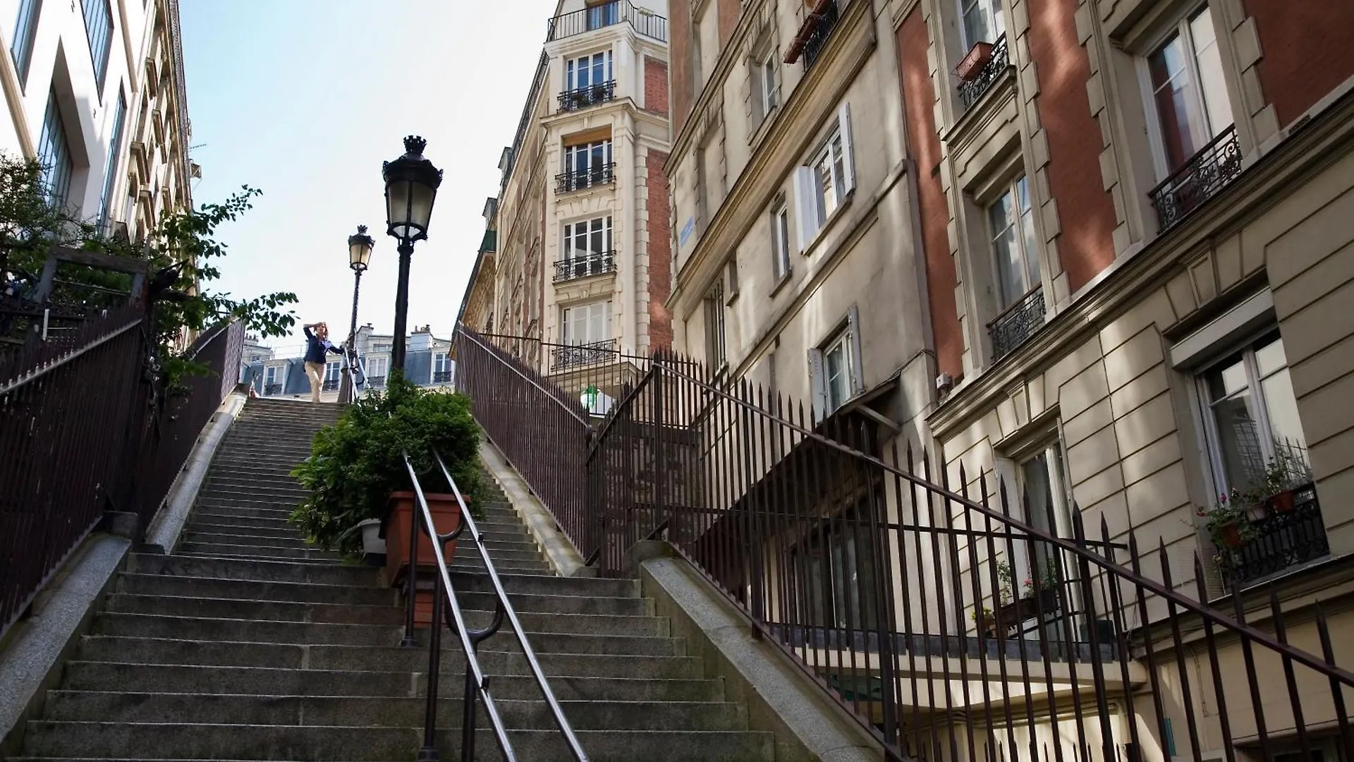 Apartment Duplex De Charme Au Coeur De Montmartre *